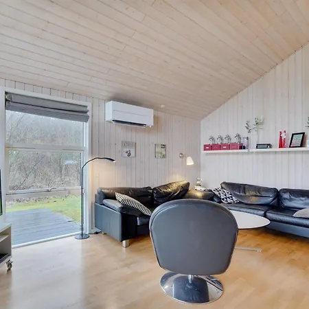 Tatti - 30km From The Sea By Interhome Toftlund