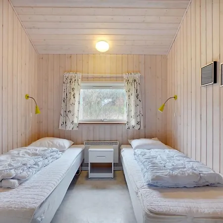 Tatti - 30km From The Sea By Interhome