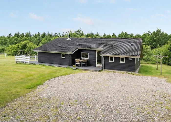 Tatti - 30km From The Sea By Interhome Casa de Férias