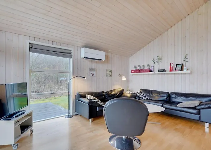 Tatti - 30km From The Sea By Interhome Toftlund